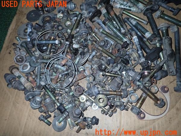 3UPJ=31530720]ハイラックスサーフ SSR-X(VZN130G)ネジ・ナット・ステー類 セット ジャンク_m2