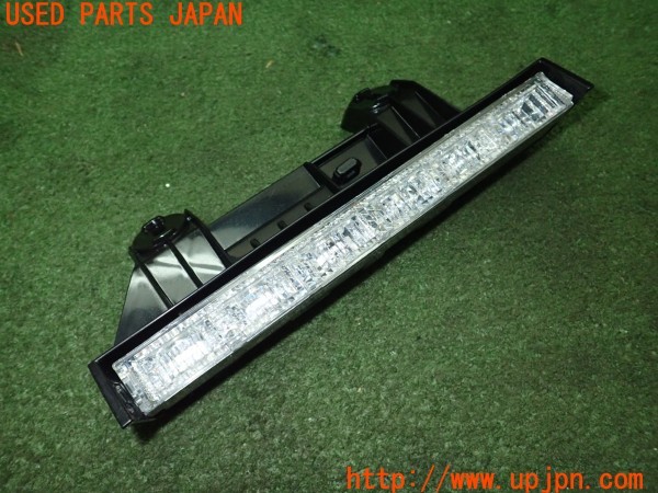 3UPJ=31550590]ヴォクシー(ZRR80W)純正 ハイマウントストップランプ 中古_m0