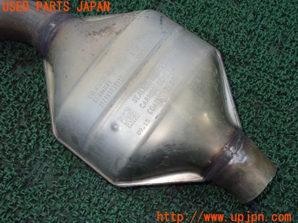 3UPJ=31630159]BMW 320d(3D20 F30)純正 112191030112 触媒 中古_m4