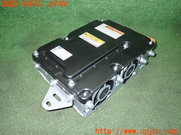 3UPJ=31710581]プリウスPHV(ZVW52)前期 純正 5346130 ボルテージインバーター 中古_m1