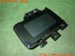 3UPJ=31710583]プリウスPHV(ZVW52)前期 純正 861C0-47031-C0 ワイヤレスチャージャー ワイヤレス充電器 中古_s1