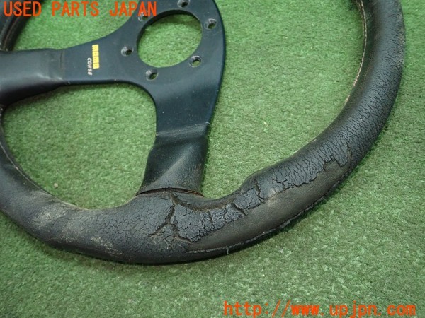 3UPJ=31750617]フェアレディZ(GCZ32)前期 MOMO モモ CORSE ステアリング 350mm 中古_m3
