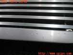 3UPJ=31780047]ランクル100系(UZJ100W)前期 純正 フロントグリル ラジエーターグリル 中古_s4