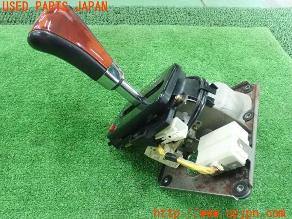 3UPJ=31780205]ランクル100系(UZJ100W)前期 純正 シフトレバー シフトパネル 中古_m1
