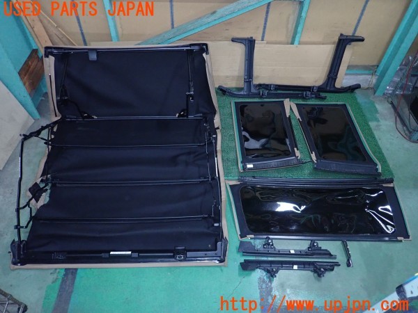 3UPJ=31890031]ジープラングラー アンリミテッド(JL36L)純正 幌 ホロ ソフトトップ 骨組み・ヘッダーチャンネル付き 中古_m2