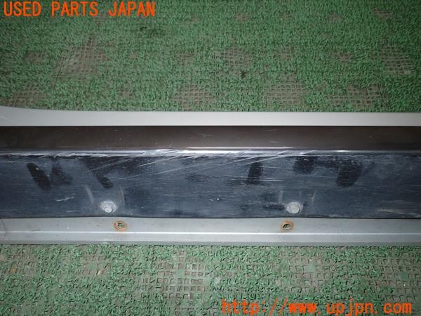 3UPJ=32040025]フェアレディZ Version NISMO(Z33)後期 純正 右サイドステップ 中古_m4