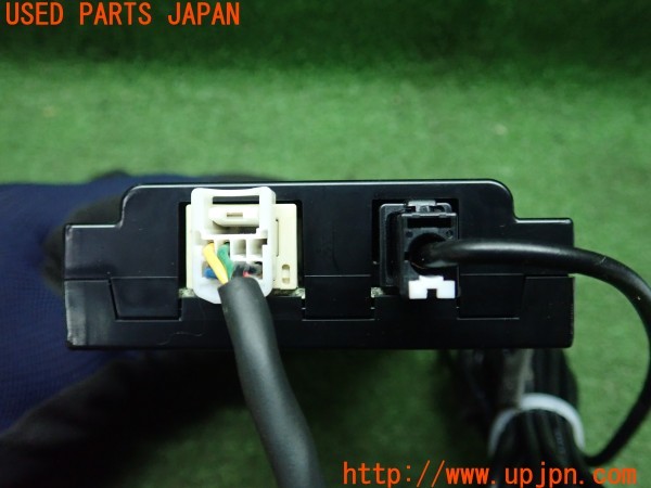 3UPJ=32140503]ハリアー(ZSU60W)純正ビルトイン 08686-00341 ETC車載器 中古_m3