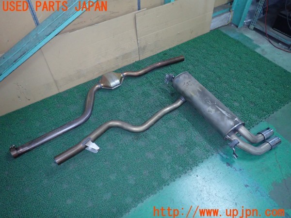 3UPJ=32160152]BMW 320d ツーリング (3D20 F31)純正 8 578 011 マフラー カット済み 2分割 中古_m0