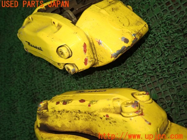 3UPJ=32170301]マセラティ グラントゥーリズモ(MGT)純正 brembo ブレンボ キャリパー 1台分 中古_m4