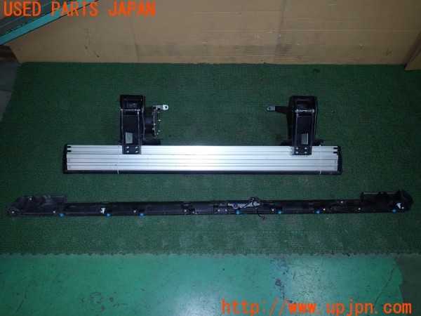 3UPJ=32200025]デリカD:5(CV1W)純正 電動サイドステップ オートサイドステップ 左サイドステップ 中古_m2