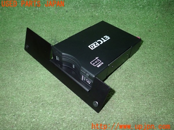 3UPJ=32260503]ジープ レネゲード(BV13PM)純正ビルトイン 68481421AA JRM-81CR ETC車載器 ETC2.0 中古_m0