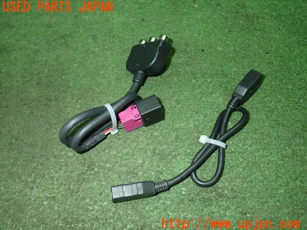 3UPJ=32320512]VW ザ･ビートル(16CPL)純正 1Z0 972 736 RCAアダプターケーブル 社外USBケーブル付き ナビ用? ハーネス 中古_m1