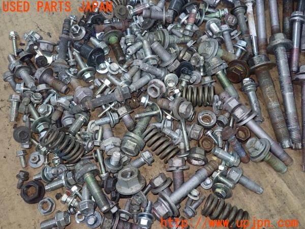 3UPJ=32330720]アルファードハイブリッド SR(ATH20W)後期 ネジ・ナット・ステー類 セット ジャンク_m2