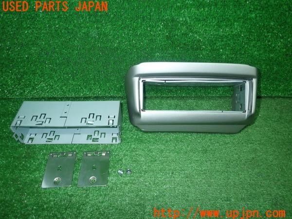 3UPJ=32370605]アルファロメオ 156 GTA(932AXB)社外 オーディオパネル 取付ステー 中古_m0