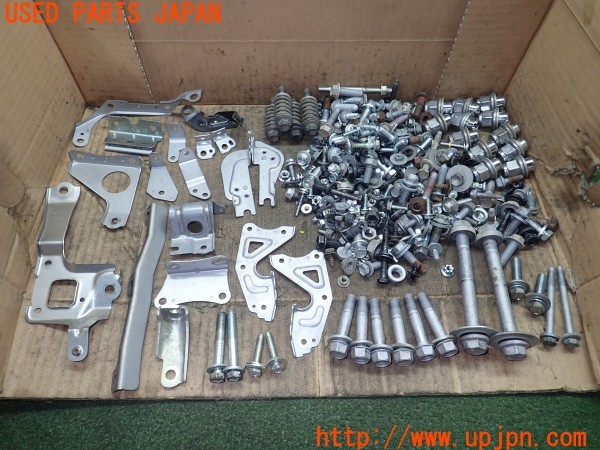 3UPJ=32440720]レクサス GS350(GRL10)ネジ・ナット・ステー類 セット ジャンク_m0