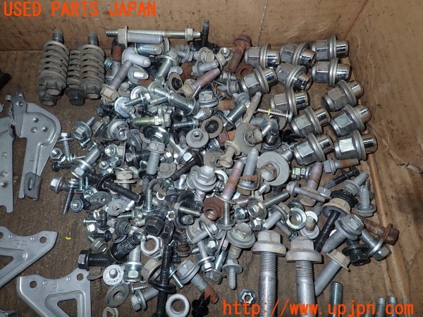 3UPJ=32440720]レクサス GS350(GRL10)ネジ・ナット・ステー類 セット ジャンク_m3