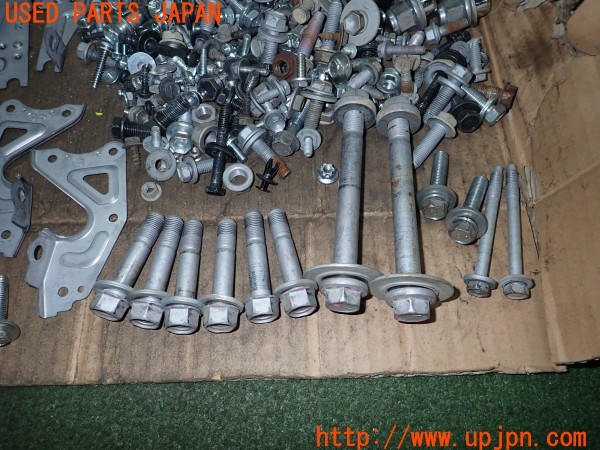 3UPJ=32440720]レクサス GS350(GRL10)ネジ・ナット・ステー類 セット ジャンク_m4