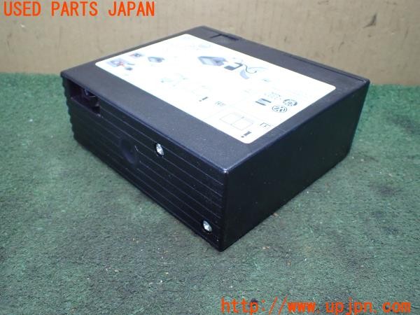 3UPJ=32450625]アウディ A1 スポーツバック(8XCHZ)純正 パンク修理キット エアコンプッサーのみ 中古_m1