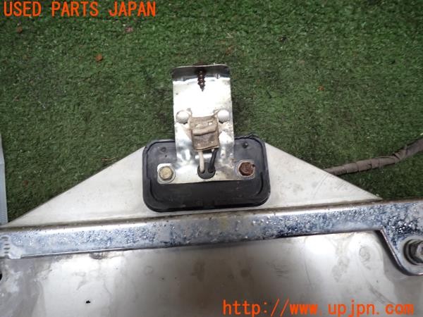 3UPJ=32510065]ハマーH2(不明)社外 リアナンバーフレーム ブラケット ナンバー移設 中古_m3