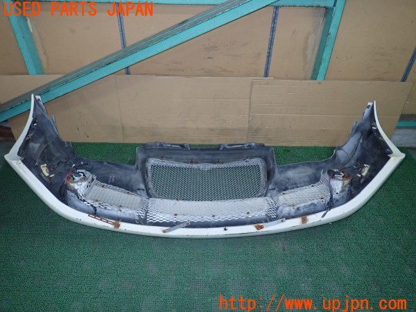 3UPJ=32570048]クライスラー 300C(LX57)前期 XENON ゼノン 12501 フロントバンパー フォグ・コーナーランプ付き 中古_m3