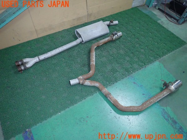3UPJ=32570152]クライスラー 300C(LX57)前期 純正加工 リアマフラー 中古_m0