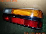 3UPJ=32590033]BMW 520i(E28)純正 1366770R 右テールランプ 中古_s0