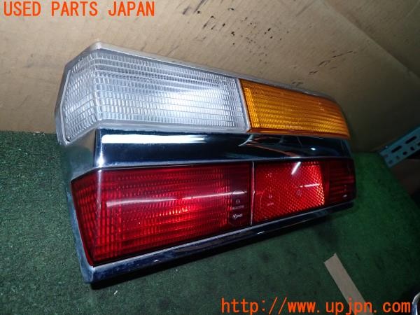 3UPJ=32590033]BMW 520i(E28)純正 1366770R 右テールランプ 中古_m1