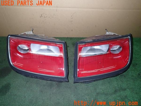 3UPJ=32630561]フェアレディZ 300ZXツインターボ 2by2 Tバールーフ(GCZ32)前期 純正 ICHIKOH HXN18LT HXN18RT ヘッドライト 中古_m0