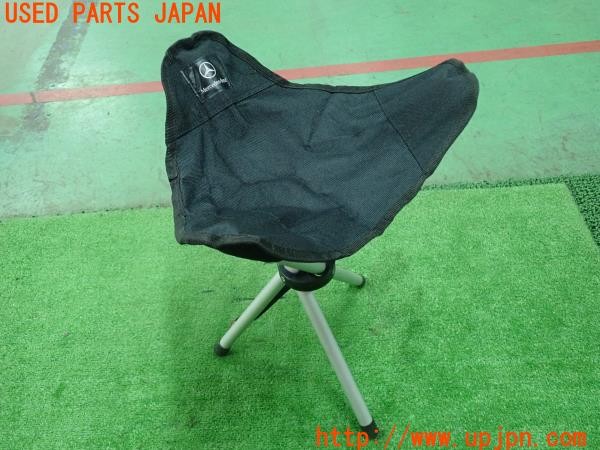 3UPJ=32820001]ベンツ C180 ステーションワゴン(204249)純正 アウトドアチェアー 折りたたみ椅子 ノベルティ 中古_m2