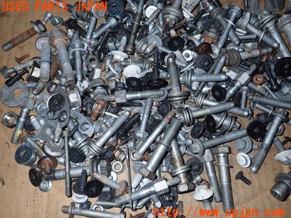3UPJ=32870720]マセラティ ギブリ(MG30A M157)ネジ・ナット・ステー類 セット ジャンク_m3