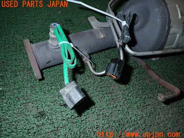 3UPJ=32890153]パジェロ ロング エクシード(V98W)純正 触媒② 中古_m2