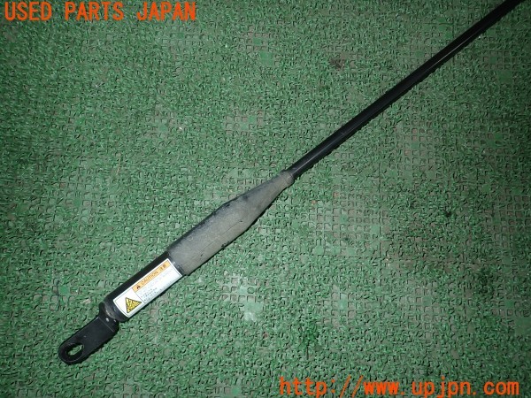 3UPJ=32900702]レクサス CT200h(ZWA10)純正 フロントパフォーマンスダンパー 中古_m1