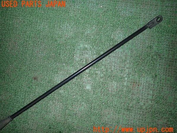 3UPJ=32900702]レクサス CT200h(ZWA10)純正 フロントパフォーマンスダンパー 中古_m2