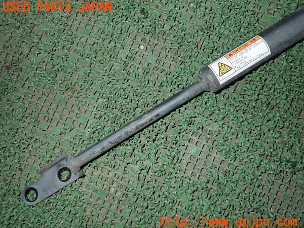 3UPJ=32900703]レクサス CT200h(ZWA10)純正 リアパフォーマンスダンパー 中古_m1