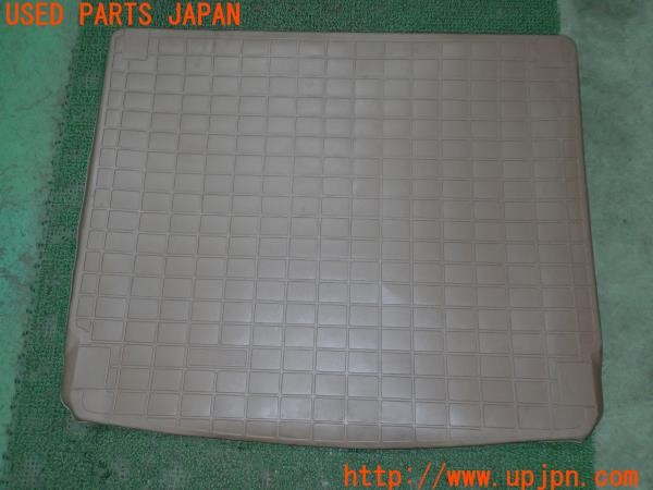 3UPJ=32930634]ポルシェ カイエン S ハイブリッド(92ACGE 958型)Weather Tech ウェザーテック ラゲッジマット トレイ 中古_m2