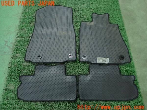 3UPJ=32990629]レクサス RC300h(AVC10)純正オプション LX-MODE フロアマット 中古_m1
