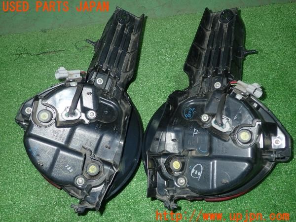 3UPJ=33030547]コペン Cero(LA400K)純正 KOITO 220-69016 テールランプ 左右 中古 _m1