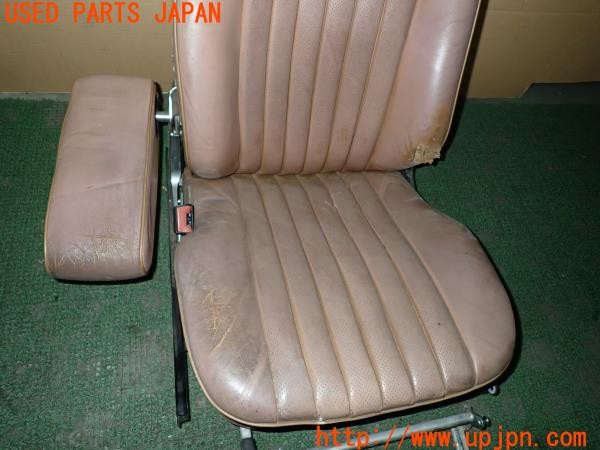 3UPJ=33040639]ベンツ 500SL(不明 R107)純正 運転席 シートレール・アームレスト・レバー付き 中古_m1