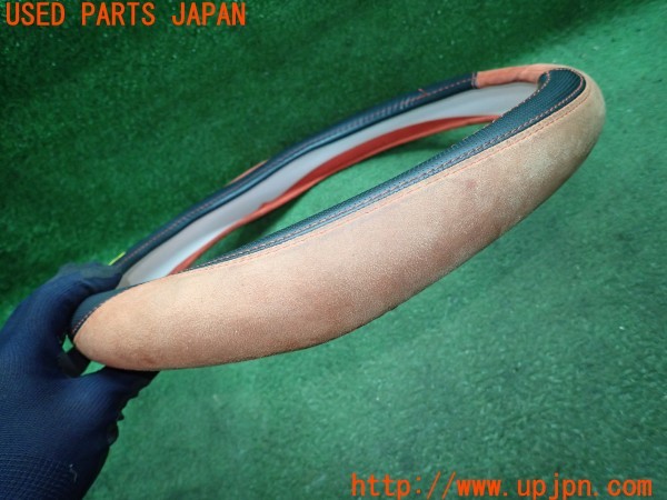 3UPJ=33130001]レクサス UX300e(KMA10)MOMO モモ COMFORT MICROFIBER 37×8.2 ハンドルカバー ステアリングカバー 中古_m1
