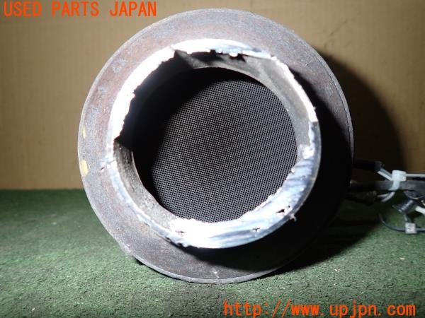 3UPJ=33160159]ジープ グランドチェロキー(WK36A)純正 触媒① マニバーター マテリアル 約2.4kg 切断加工品 ジャンク_m3