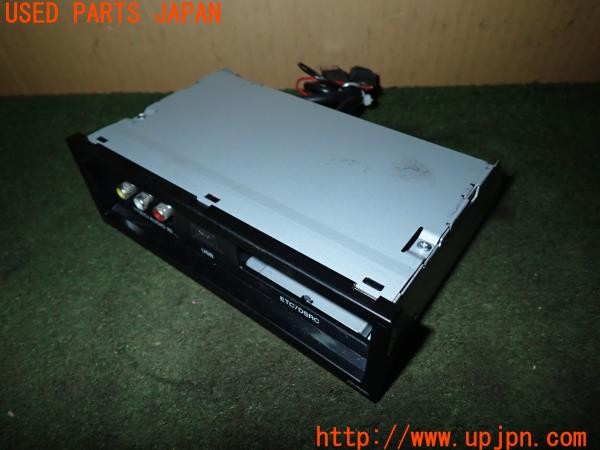 3UPJ=33180512]アウディ TTSクーペ(8JCDLF)純正 USB・RCAポート ETCホルダー ビデオアダプター 中古_m0