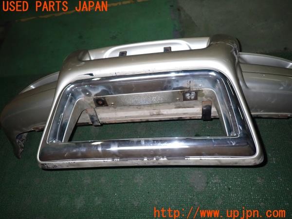 3UPJ=33230048]ビッグホーン ハンドリングバイロータスSE(UBS26GW)後期 純正 フロントバンパー グリルガード ブライトシールド付き 中古_m3