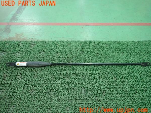 3UPJ=33270702]レクサス CT200h(ZWA10)純正 フロントパフォーマンスダンパー 中古_m0