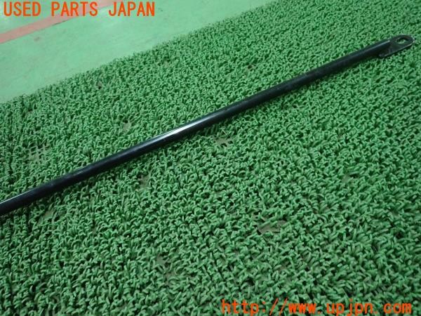 3UPJ=33270702]レクサス CT200h(ZWA10)純正 フロントパフォーマンスダンパー 中古_m4