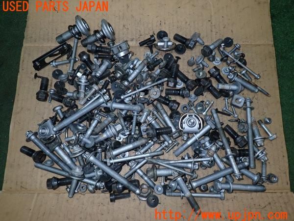 3UPJ=33290720]BMW ミニ(MINI)クーパー(XS15 F55)ネジ・ナット・ステー類 セット ジャンク_m0