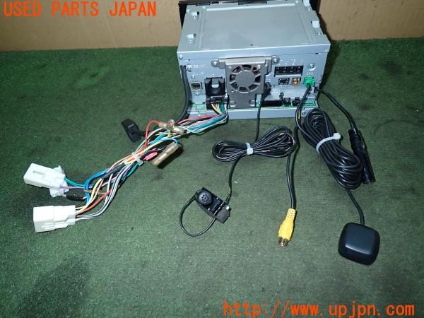 3UPJ=33330504]アイシス プラタナ(ANM10W)前期 carrozzeria カロッツェリア AVIC-ZH0077W HDDナビ 2014年度版 中古_m2