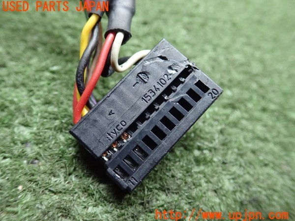 3UPJ=33370550]アウディ A5 2.0TFSIクワトロ(8TCDNF 8T3)社外 用途不明 ハーネス RCA端子 中古_m4