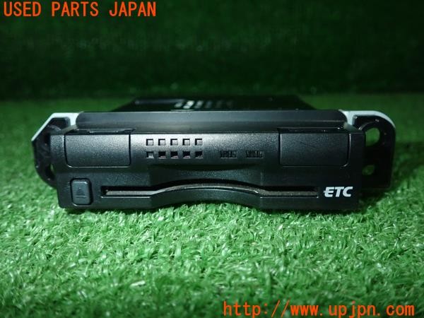 3UPJ=33380503]カローラアクシオ(NZE161 160系)前期 純正ビルトイン ETC車載器 08686-00321 中古_m2