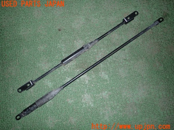 3UPJ=33390702]レクサス CT200h(ZWA10)純正 パフォーマンスダンパー 中古_m3