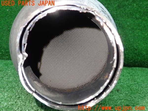 3UPJ=33490153]ジープ グランドチェロキー(WH47)純正 触媒② マニバーター マテリアル 約1.9Kg 切断加工品 ジャンク_m2
